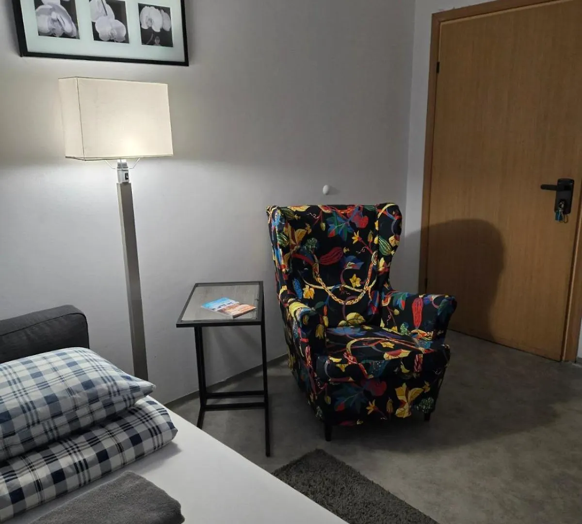 Apartment Pinto Guest Rooms Warsaw Poland