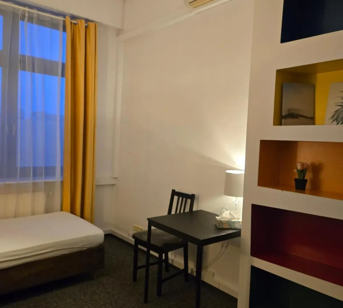 Pinto Guest Rooms Warszawa 0*,  Polska
